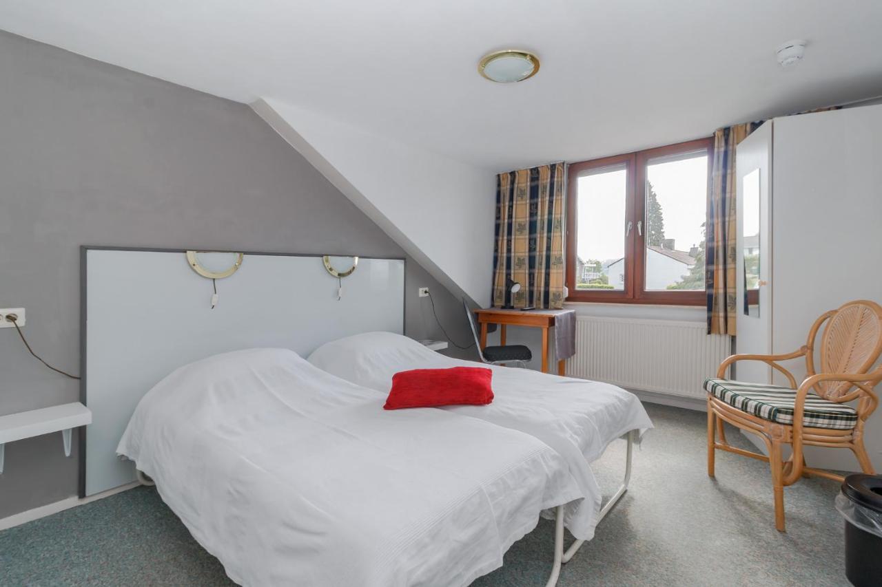Hotel Pension Bergrust Valkenburg aan de Geul ภายนอก รูปภาพ